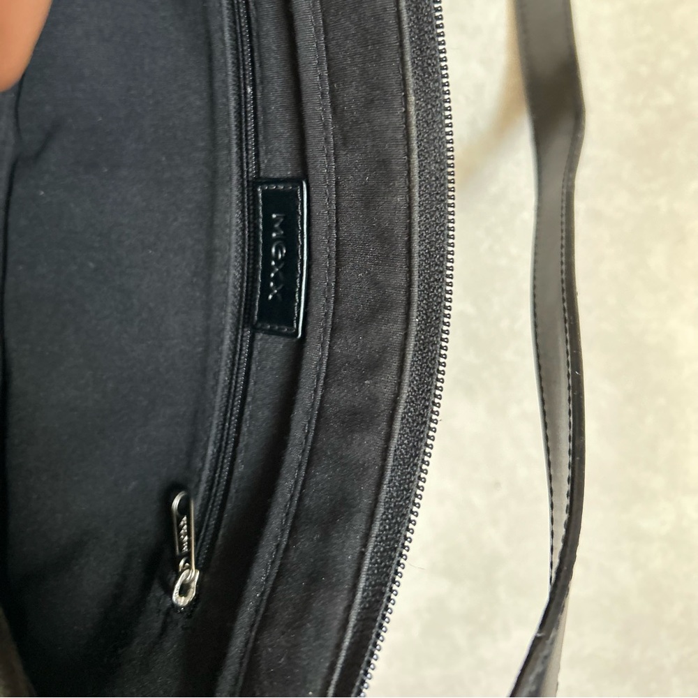 Mexx black Leather Shoulder Bag - Picture 12 of 15